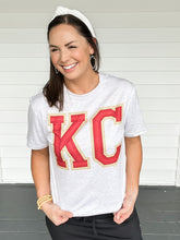 Load image into Gallery viewer, KC Graphic Tee | Sisterhood Style Boutique