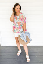 Load image into Gallery viewer, Daisy Floral Print Swing Top | Sisterhood Style Boutique
